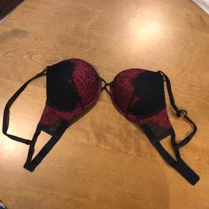 VS Bombshell Bra 34C Black with red lace